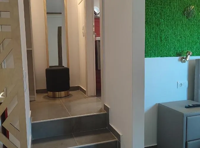 Theasis 5 Luxury With Sea View 新马尔马拉斯